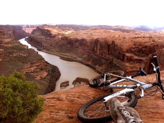 moab mountain bike view