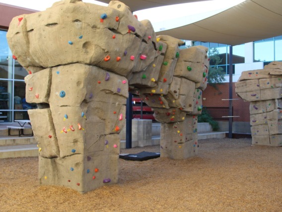 Picture of the University of Arizona Boulder wall