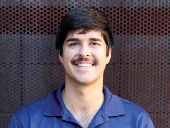 Daniel Headshot