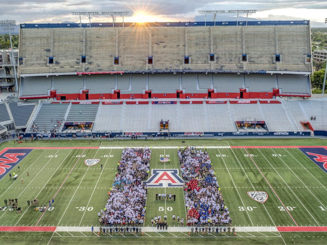 Birdseye photo of 2019 tower challenge participants on the UArizona football field